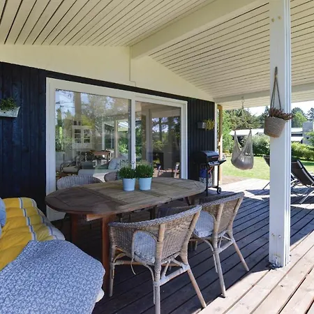 3 Bedroom Gorgeous In Dom wakacyjny